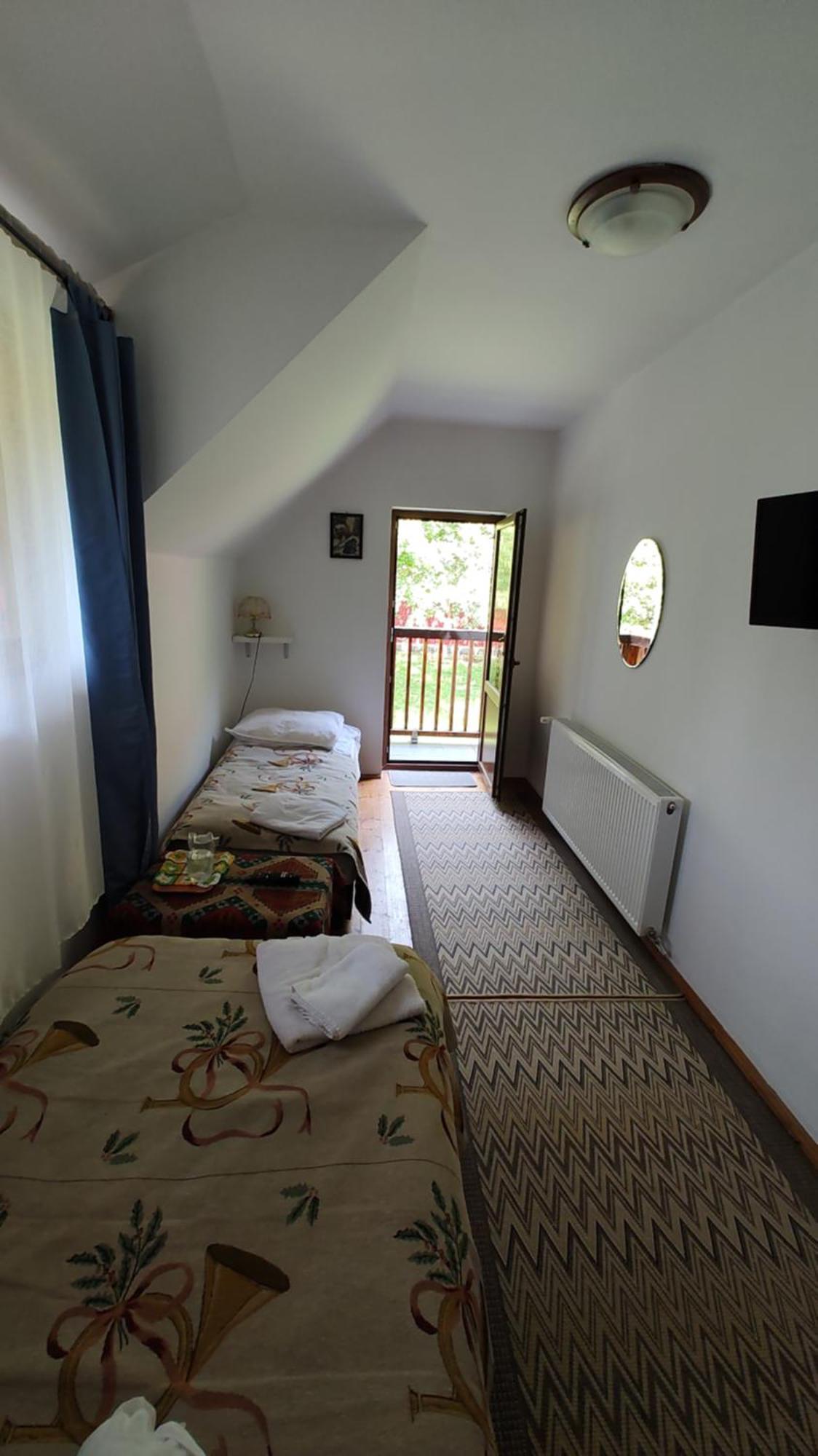 Pensiunea Piatra Mandrutului Scarisoara  Exterior foto